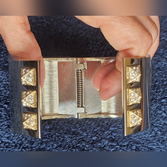 Victoria's Secret Goldtone Bangle Cuff - Picture 5 of 5